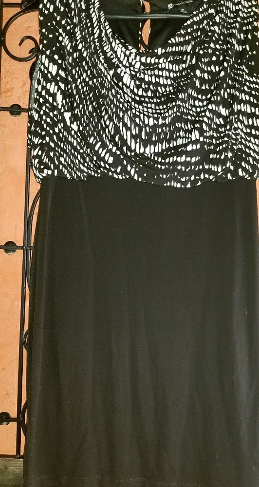 Valerie Bertinelli Black and White Shift Dress